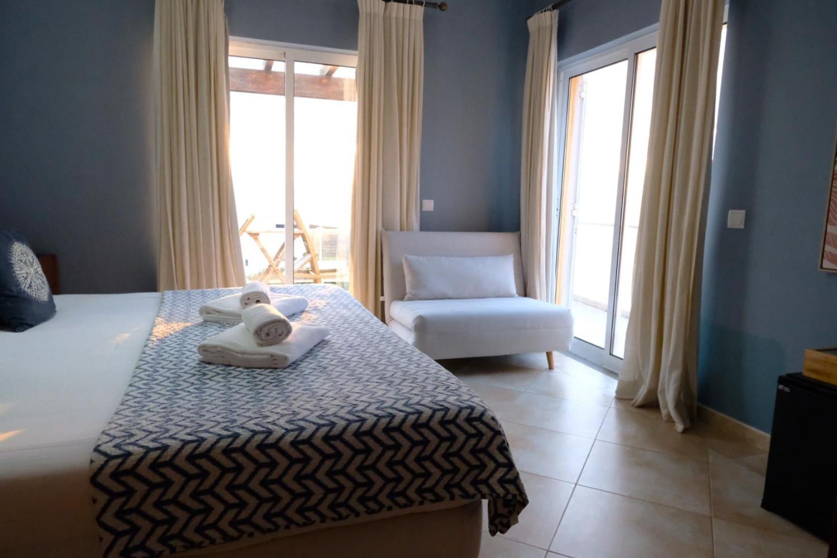 Arrifana Destination Suites Aljezur Kültér fotó